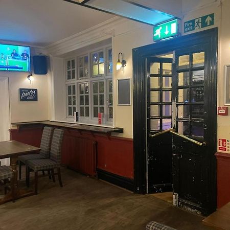 The Cranley Hotel Cranleigh Exterior foto
